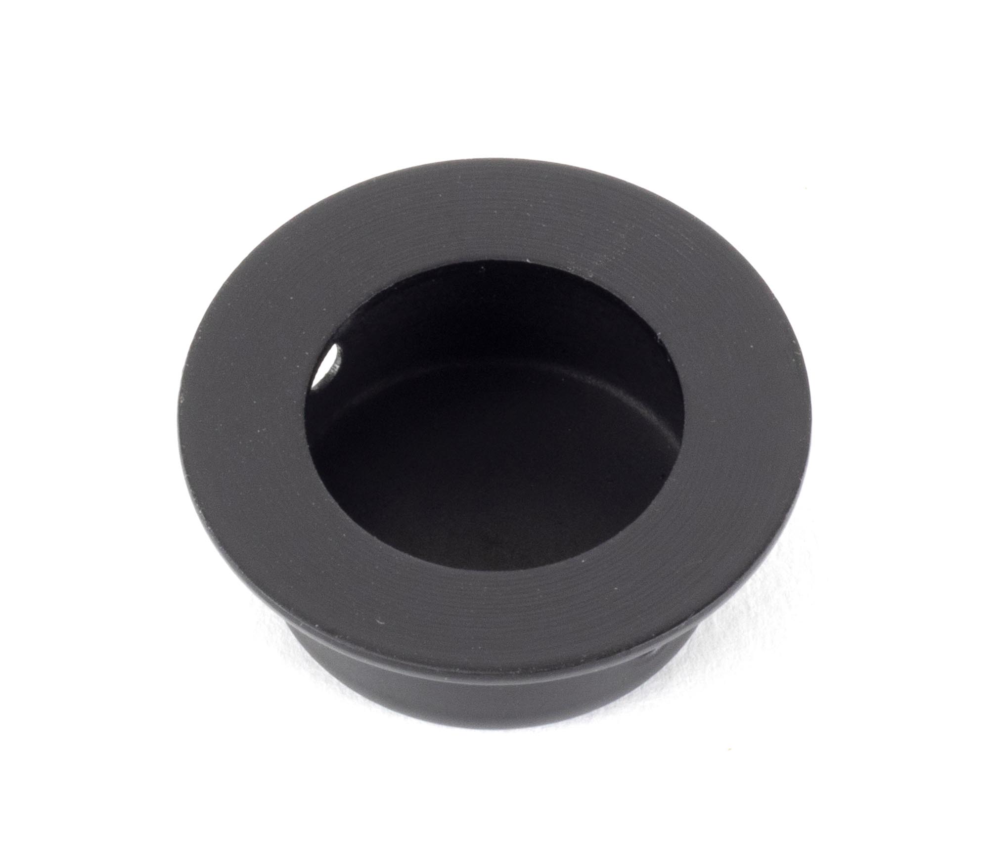 Black 30mm � Small Flush Pull