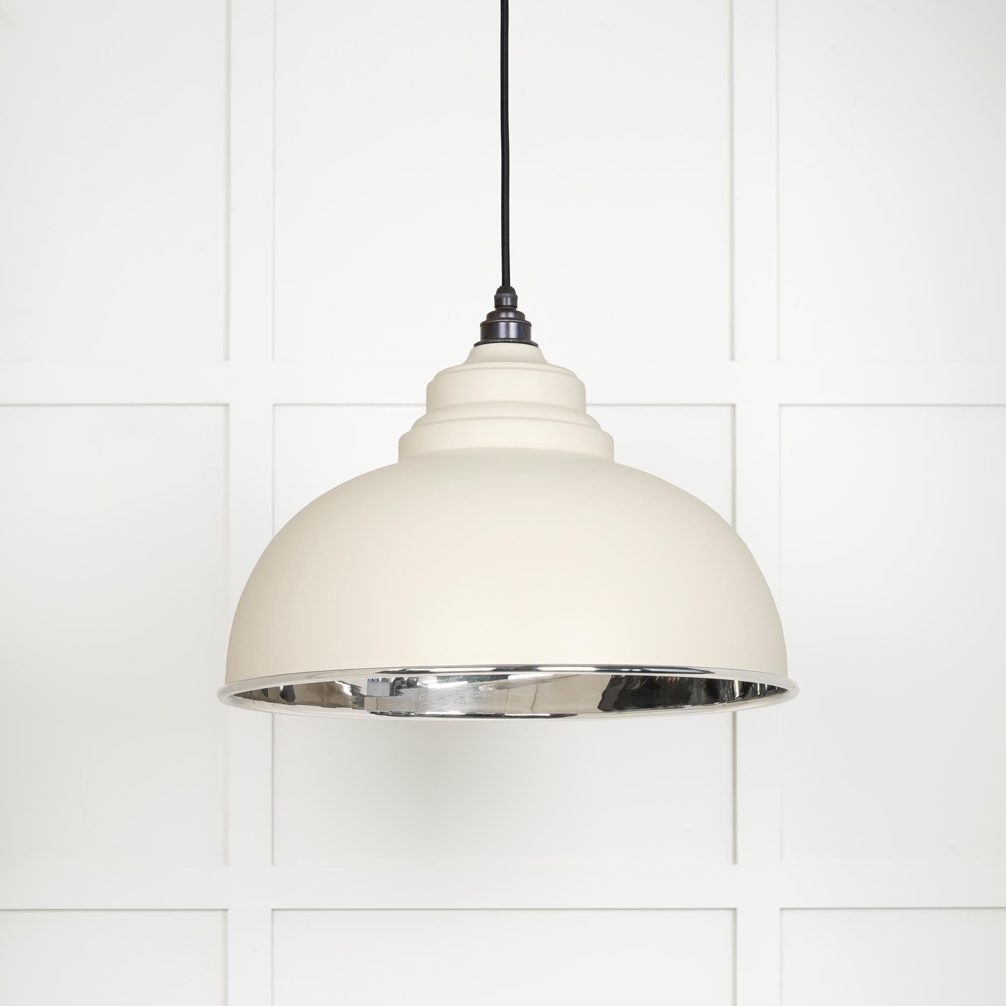 Smooth Nickel Harborne Pendant in Teasel