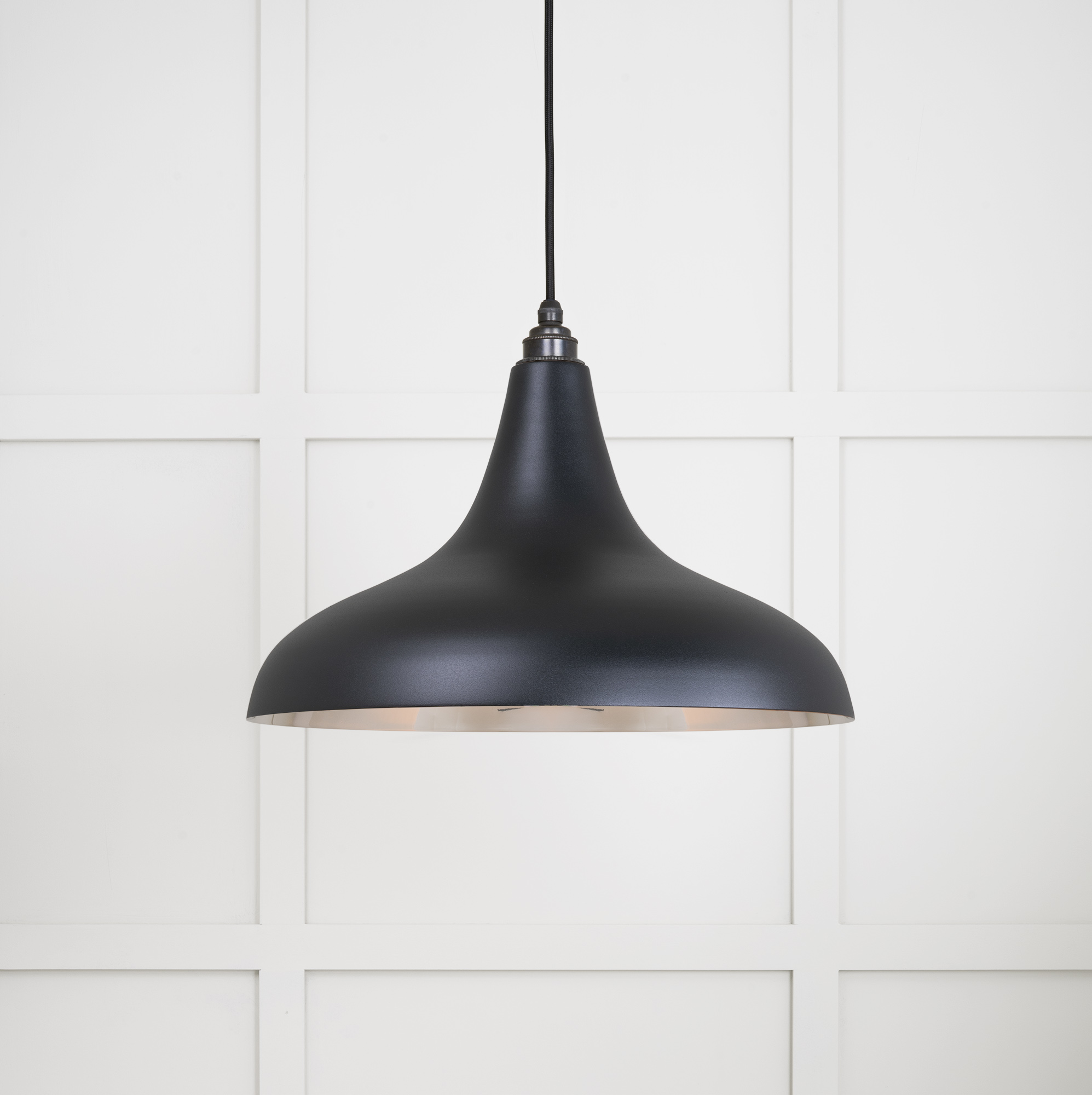Smooth Nickel Frankley Pendant in Elan Black