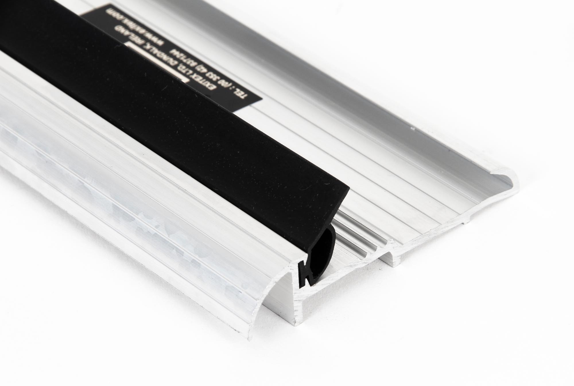 Aluminium 3000mm OUM/4 Threshold